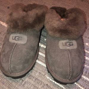 !!NEW!! UGG Genuine Shearling Slipper